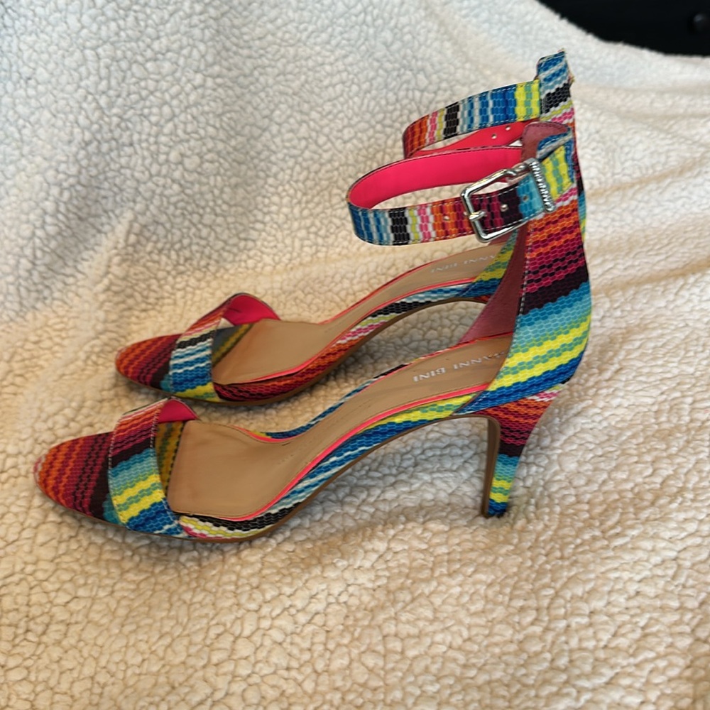 Gianni Bini Strappy Multi-Color Sandal - Picture 3 of 3
